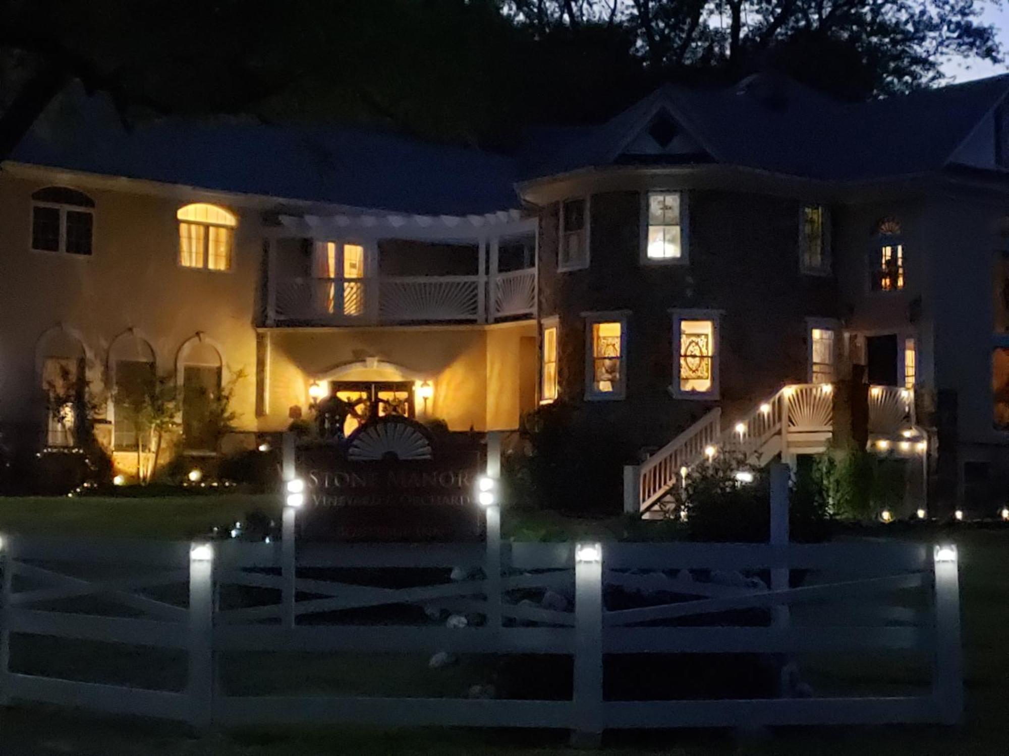 Stone Manor Boutique Inn Britain Exterior foto