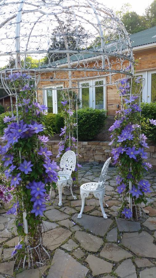 Stone Manor Boutique Inn Britain Exterior foto